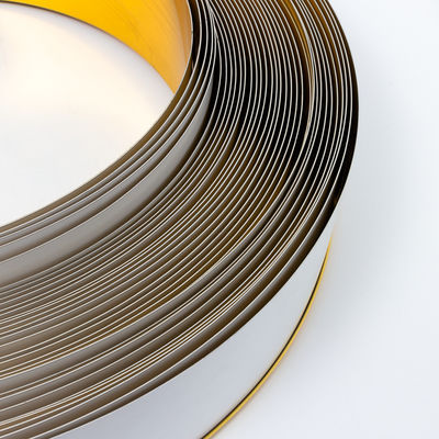 Materiale di canalizzazione di 30 mm di larghezza