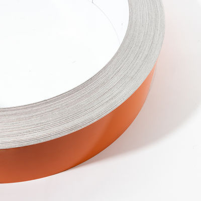 Tritura di lettere di canale con rivestimento arancione