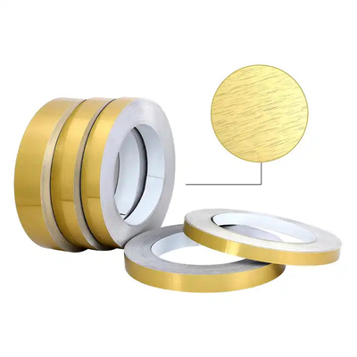 0Spirale di lettere in alluminio di spessore di.6 mm con sorgente luminosa al neon a LED